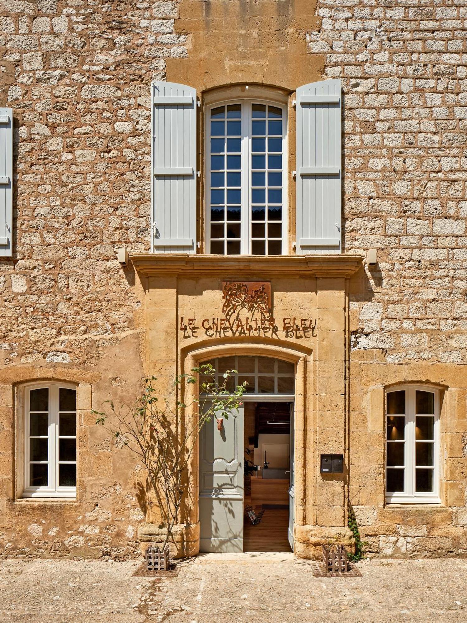 Hotel Le Chevalier Bleu مونبازيير المظهر الخارجي الصورة