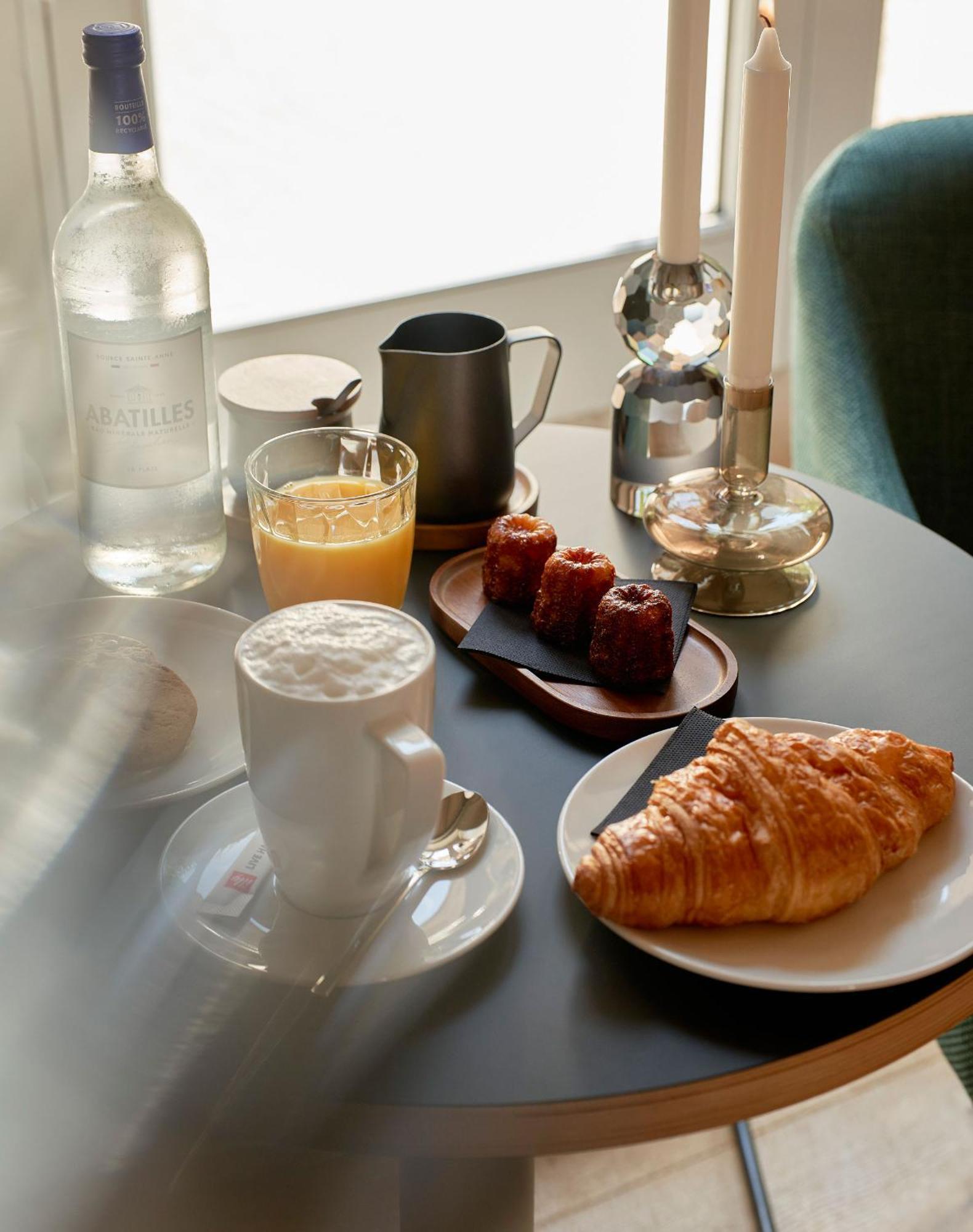 Hotel Le Chevalier Bleu مونبازيير المظهر الخارجي الصورة
